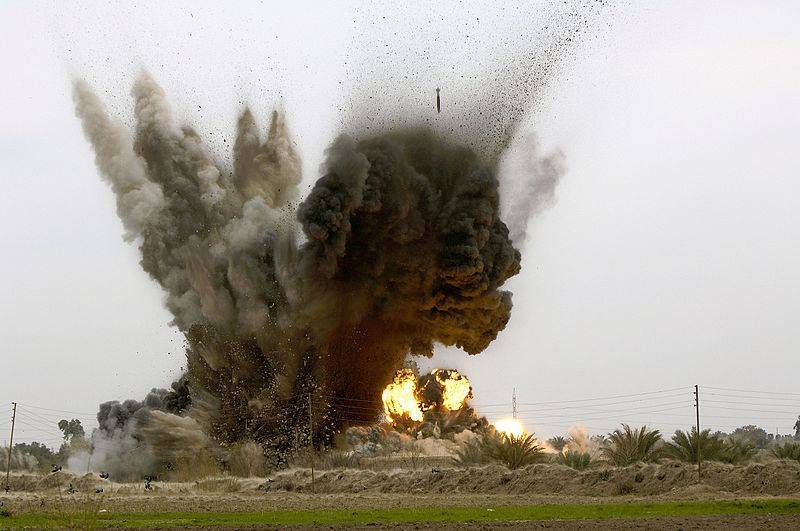 GBU-38_munition_explosions_in_Iraq.jpg