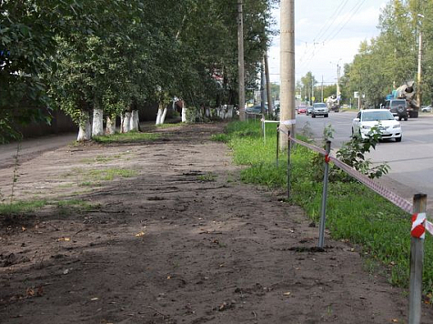 Бизнесмен раскрыл властям секрет газонов без грязи. Фото: mpr.krskstate.ru