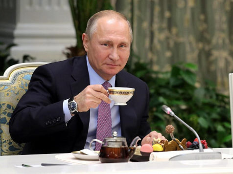Путин объяснил, какие семьи получат выплаты за рождение ребенка. Фото: kremlin.ru  