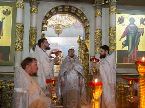 В красноярских храмах отпраздновали Рождество. Фото: Сергей Старков / Красноярская епархия РПЦ