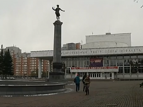 Оперный театр решили назвать в честь скончавшегося Дмитрия Хворостовского. Кадр: архив «7 канала»