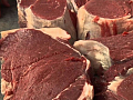Предприниматель из Березовского района поставлял мясо с бактериями в красноярские школы и детсады 