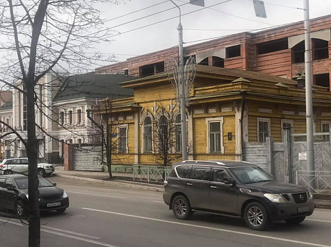 Исторические здания в центре Красноярска сдали в аренду за 21 тысячу рублей. Фото: Константин Сенченко