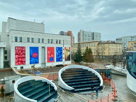 Красноярские рестораны рассказали об открытии новых летних террас на Театральной площади. Фото: t/me/baldebut