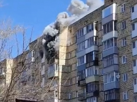 В пожаре в красноярской многоэтажке погибла женщина 					     title=