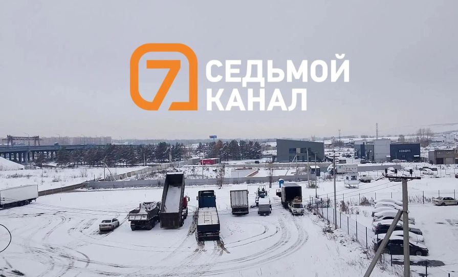 В Красноярске жители Северного жалуются на стоянку большегрузов под окнами
