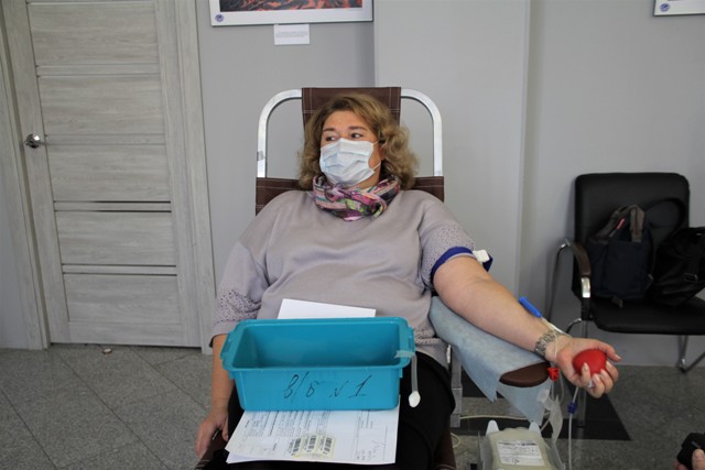 В Красноярске на донорской акции собрали 25 литров крови