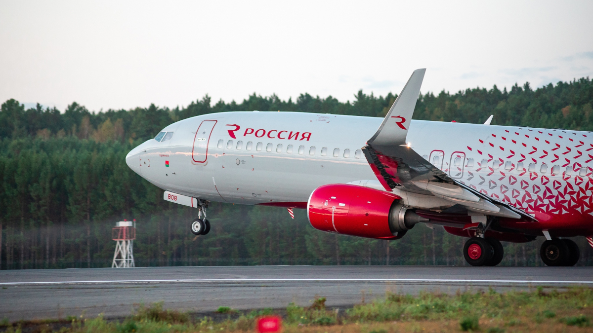 Самолет оренбург красноярск. Su 6725 рейс Красноярск. Екатеринбург Оренбург самолет. Самолёт от Красноярска в Волгоград. ЛЕТАЮЛ ли самолёты из Красноярска в Тюмень.