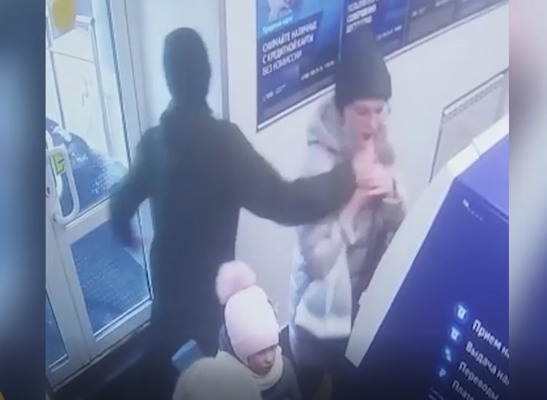 Красноярец грабил женщин, снимавших деньги в банкоматах