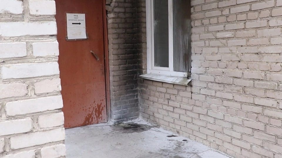 В Красноярске неизвестный пытался поджечь здание военкомата