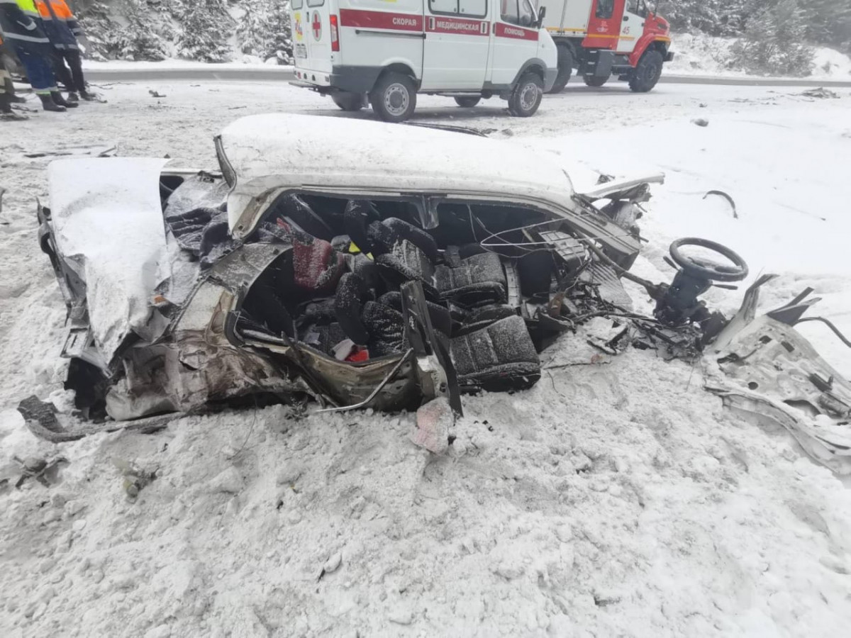 Два человека погибли в ДТП с фурой под Красноярском — Новости Красноярска  на 7 канале