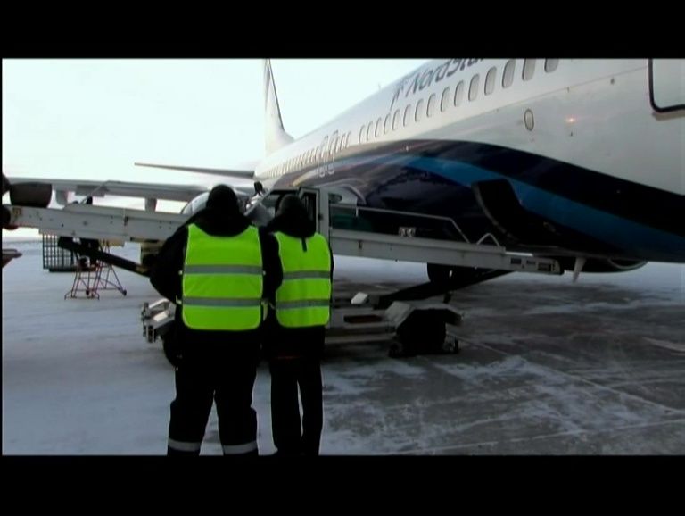 Работу норильск аэропорт. Новосибирск -Норильск полет. Полет из Норильска в Новосибирск. Полет из Норильска на самолете.