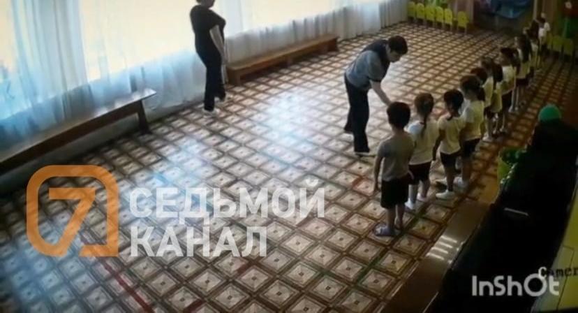 Из детсада в Красноярске уволилась кричавшая на детей учительница физкультуры
