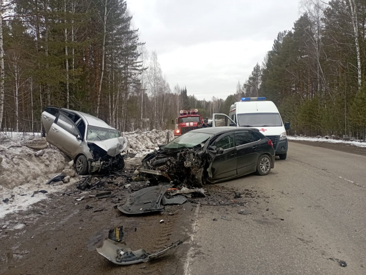 В Красноярском крае в лобовом столкновении погиб один человек и трое  пострадали — Новости Красноярска на 7 канале