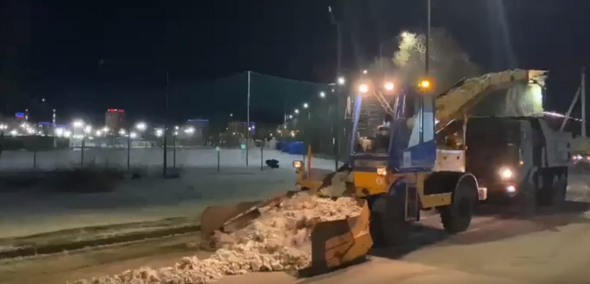 600 КАМАЗов снега убрали с дорог Красноярска 9 января