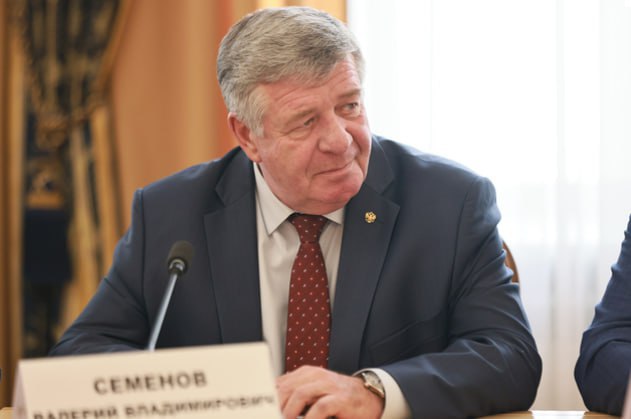 Экс-сенатор Совета Федерации Валерий Семенов занял должность вице-губернатора
