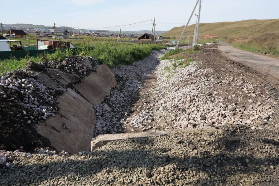Глава Красноярска проверил работы в населенных пунктах под городом