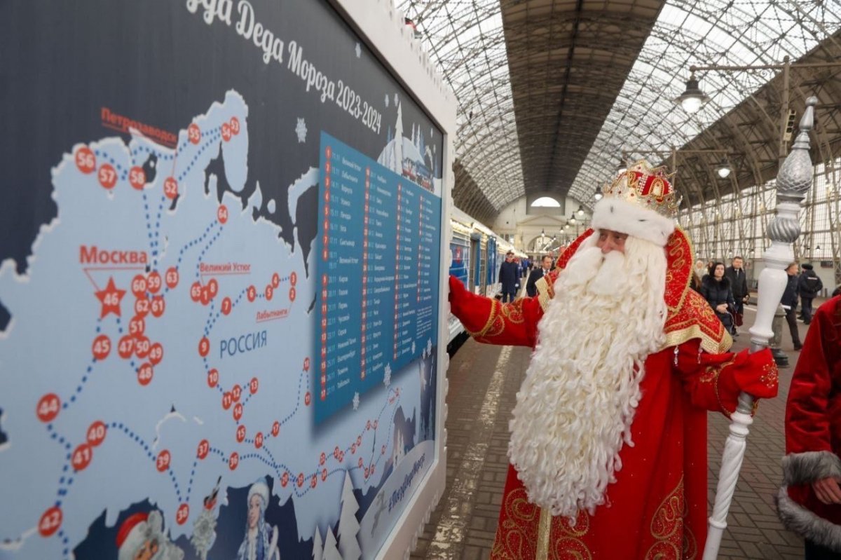 В Красноярск 4 декабря прибудет поезд Деда Мороза