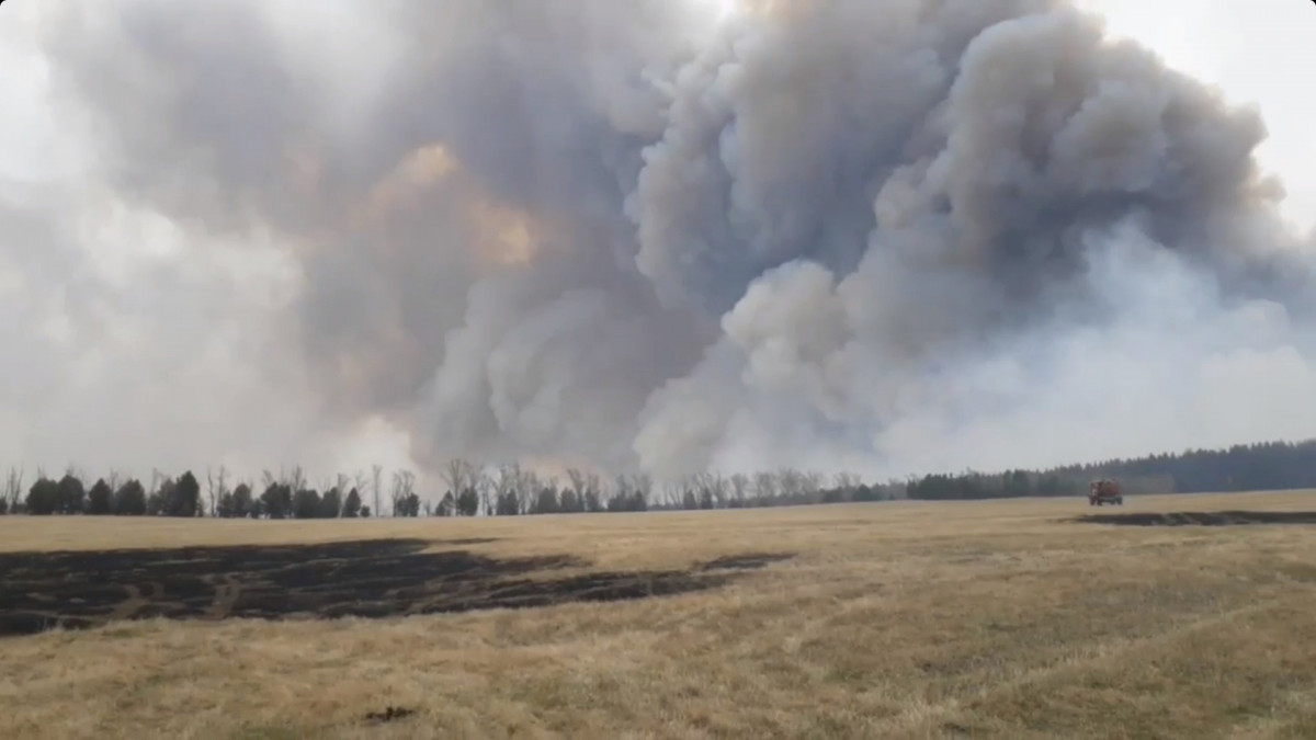 В Минусинском районе ввели режим ЧС из-за сильного лесного пожара
