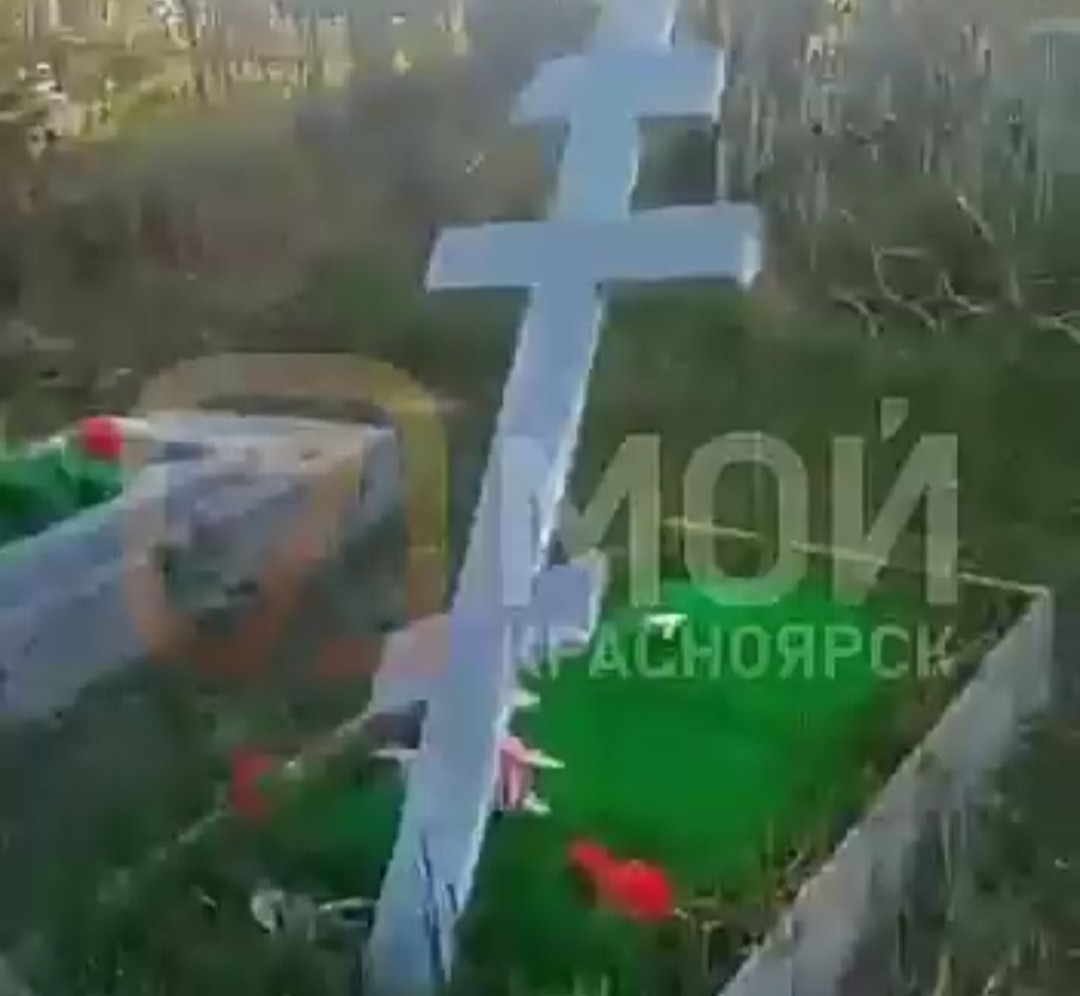 Вандалы повредили могилы на кладбище в Красноярском крае
