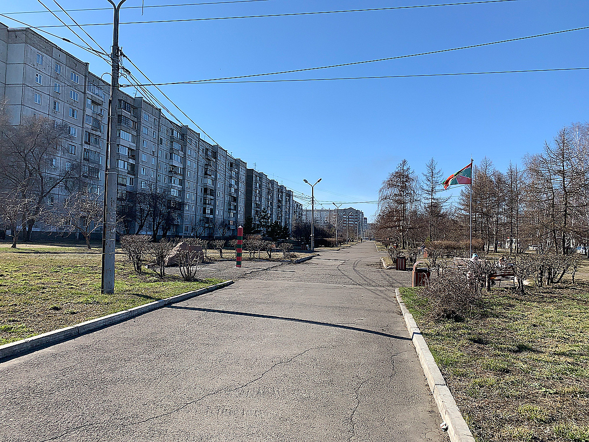 Сквер пограничников красноярск. Набережная в зеленой роще Красноярск.