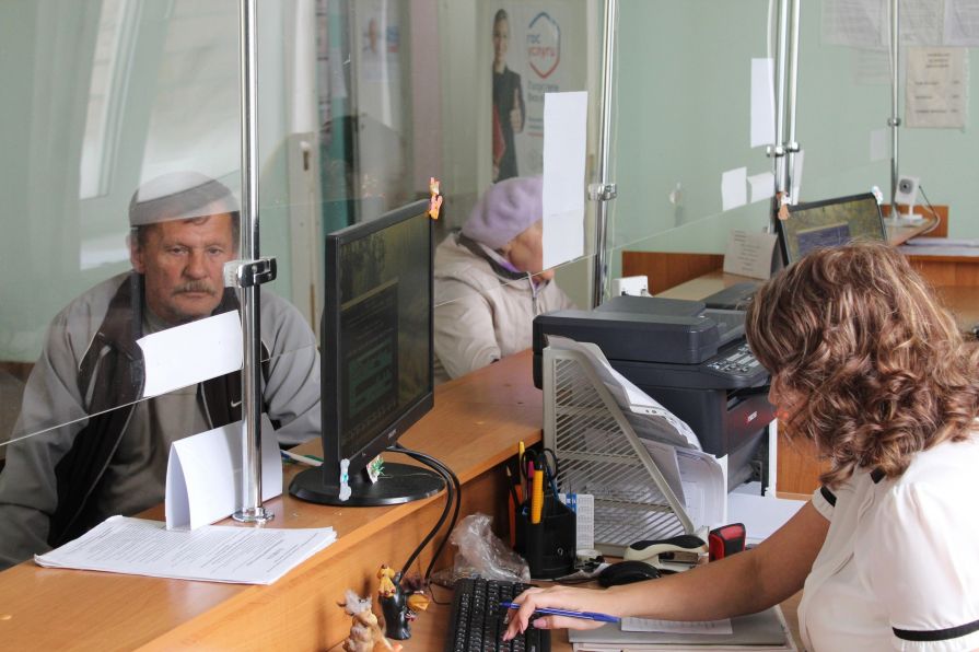 Средняя зарплата в Красноярском крае выросла почти до 70 тысяч рублей. Что её увеличивает?