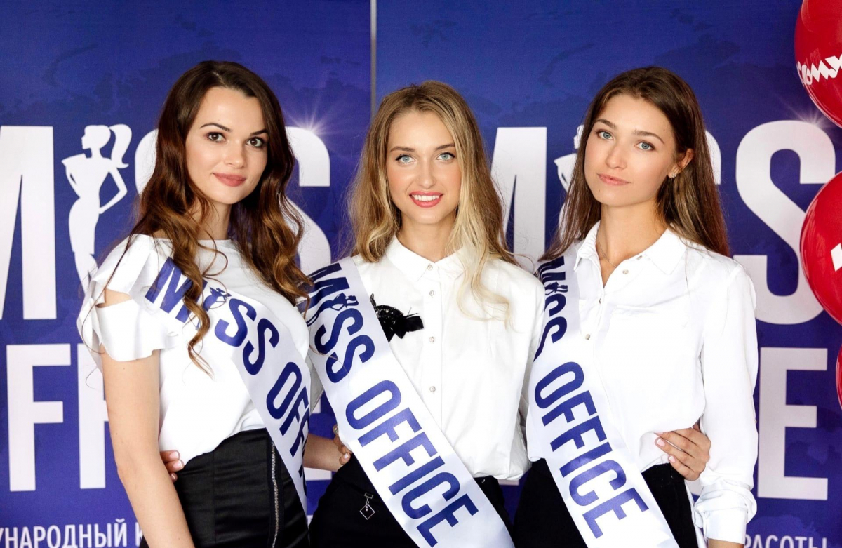 Три красноярки прошли в полуфинал конкурса красоты «Мисс Офис – 2022»