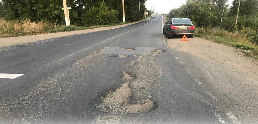 Красноярец попал в аварию на трассе в Кузбассе и пытался отсудить 1 млн рублей у дорожников