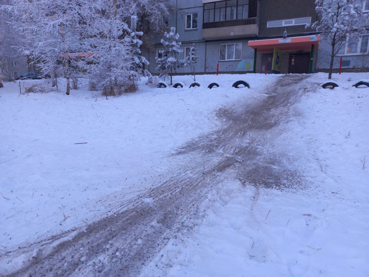 В Красноярске на ул. Воронова ликвидировали опасную горку — Новости  Красноярска на 7 канале