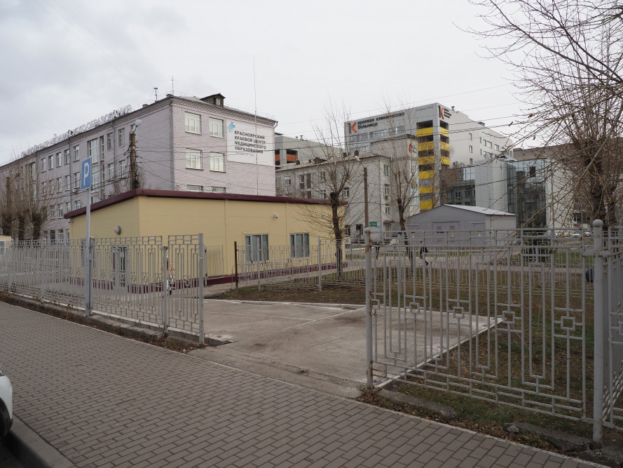 В Красноярске перенесли вход в краевую больницу 