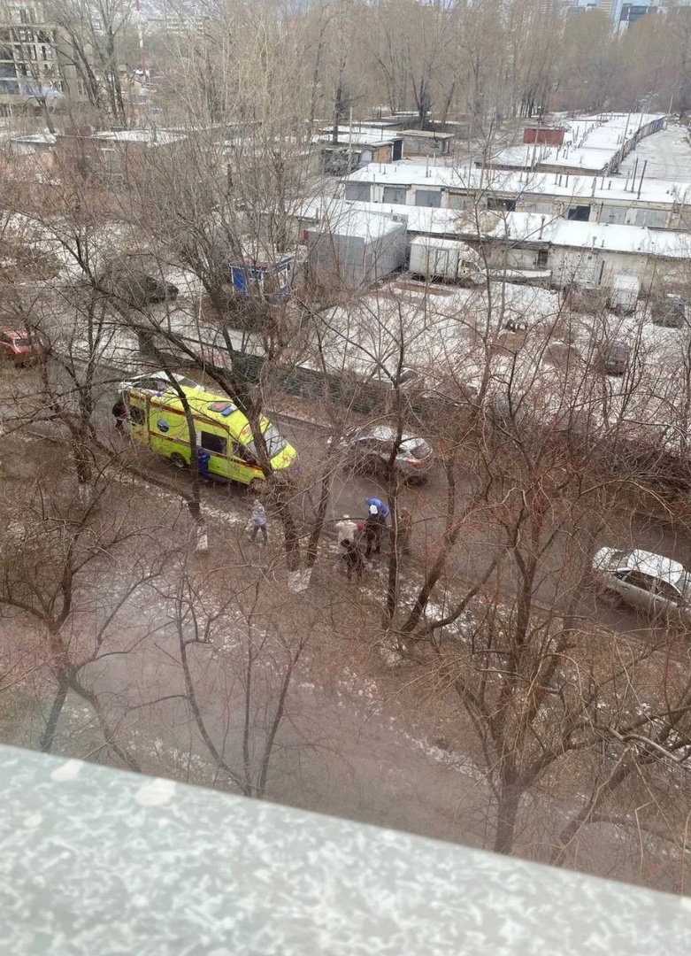 В Красноярске водитель на «Ладе» сбил 12-летнего школьника: мальчик в больнице