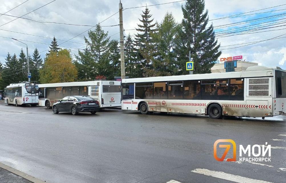 С 17 октября в Красноярске отменят три автобусных маршрута