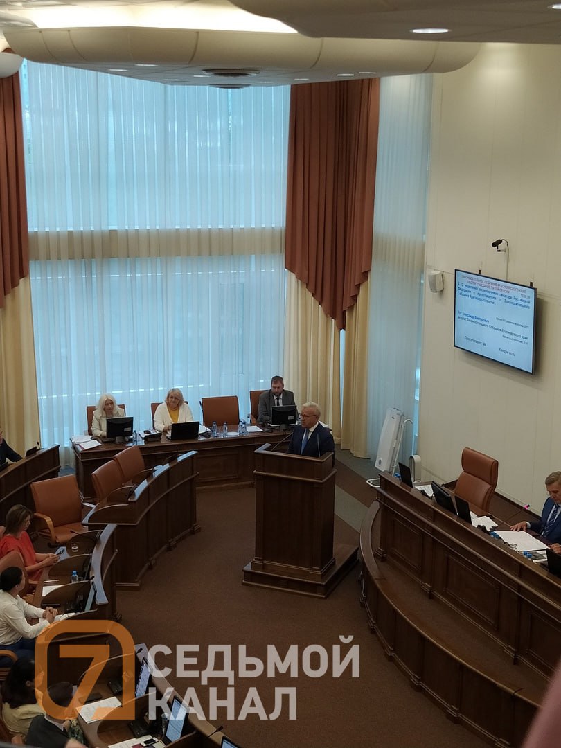 Экс-губернатора Красноярского края Александра Усса выдвинули на пост в Совфед