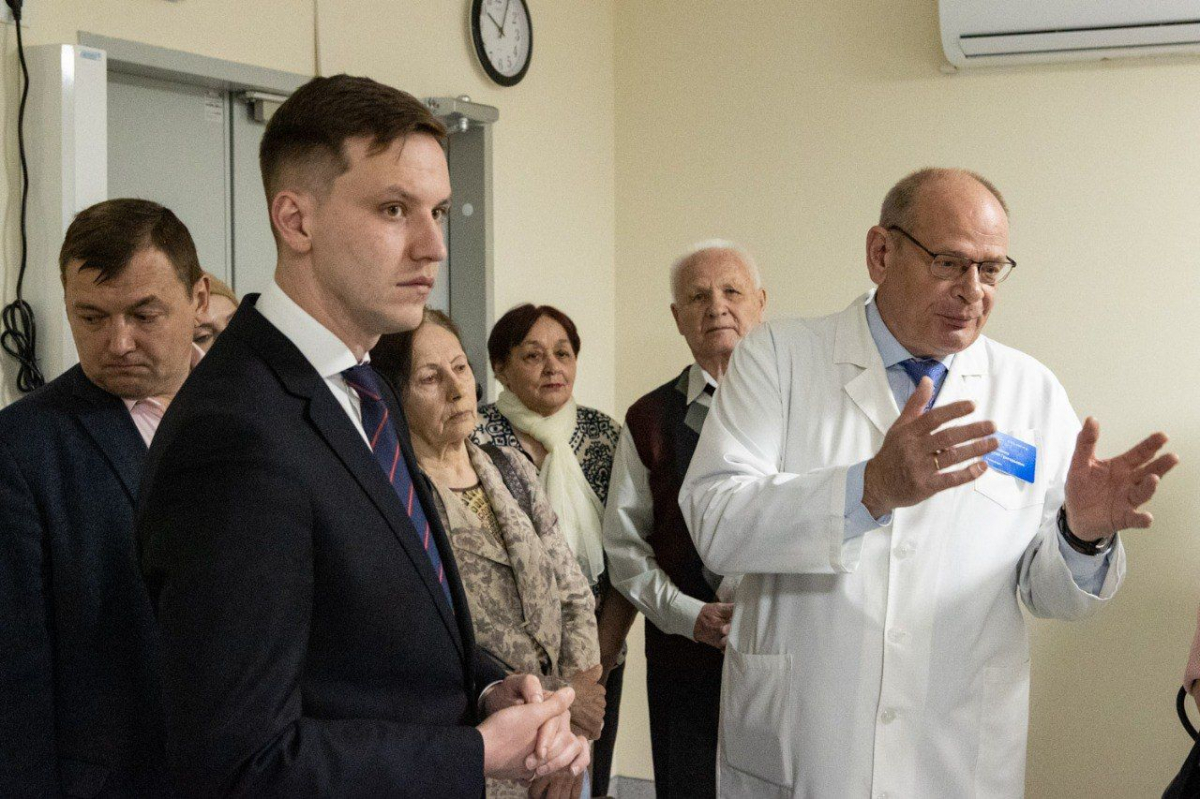 фото бурмистров врач октябрьской больницы челябинской области