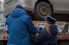 Житель Красноярского края после ареста автомобиля оплатил 146 штрафов . Фото: судебные приставы