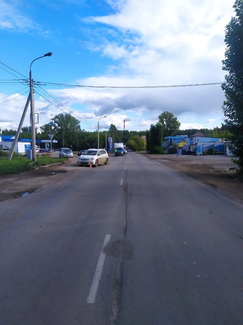 В Красноярске 9-летний мальчик попал под колеса проезжающей «Тойоты» 