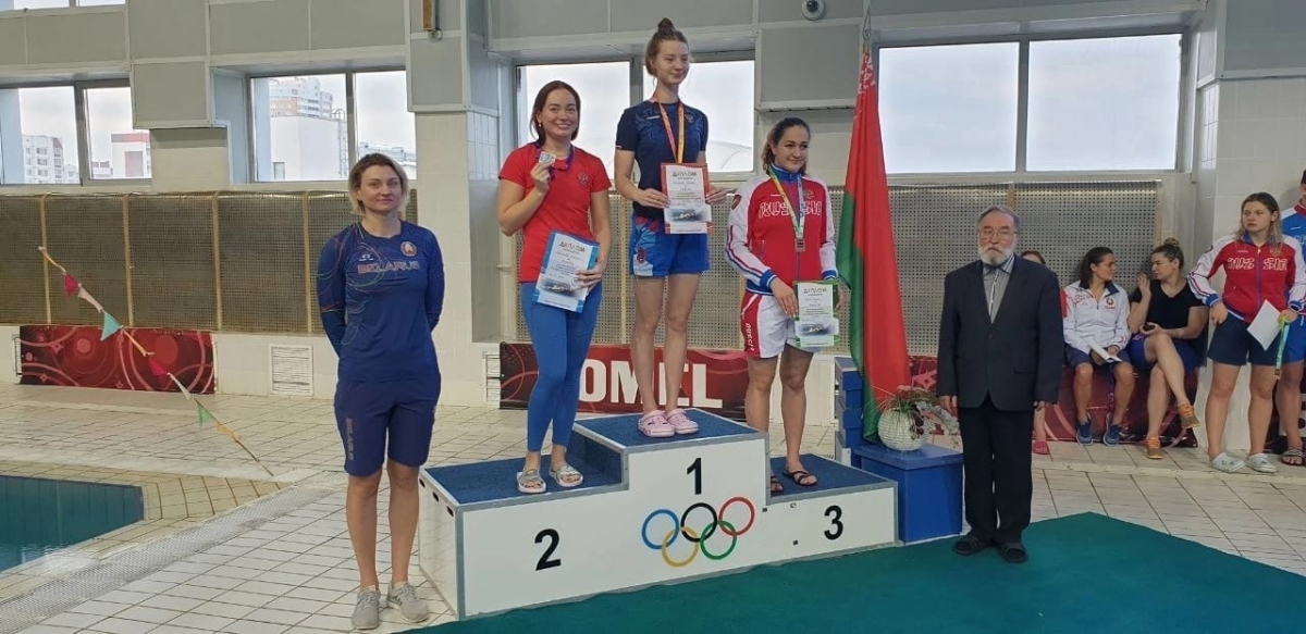 Красноярская спортсменка Полина Земскова выиграла Кубок Беларуси по плаванию