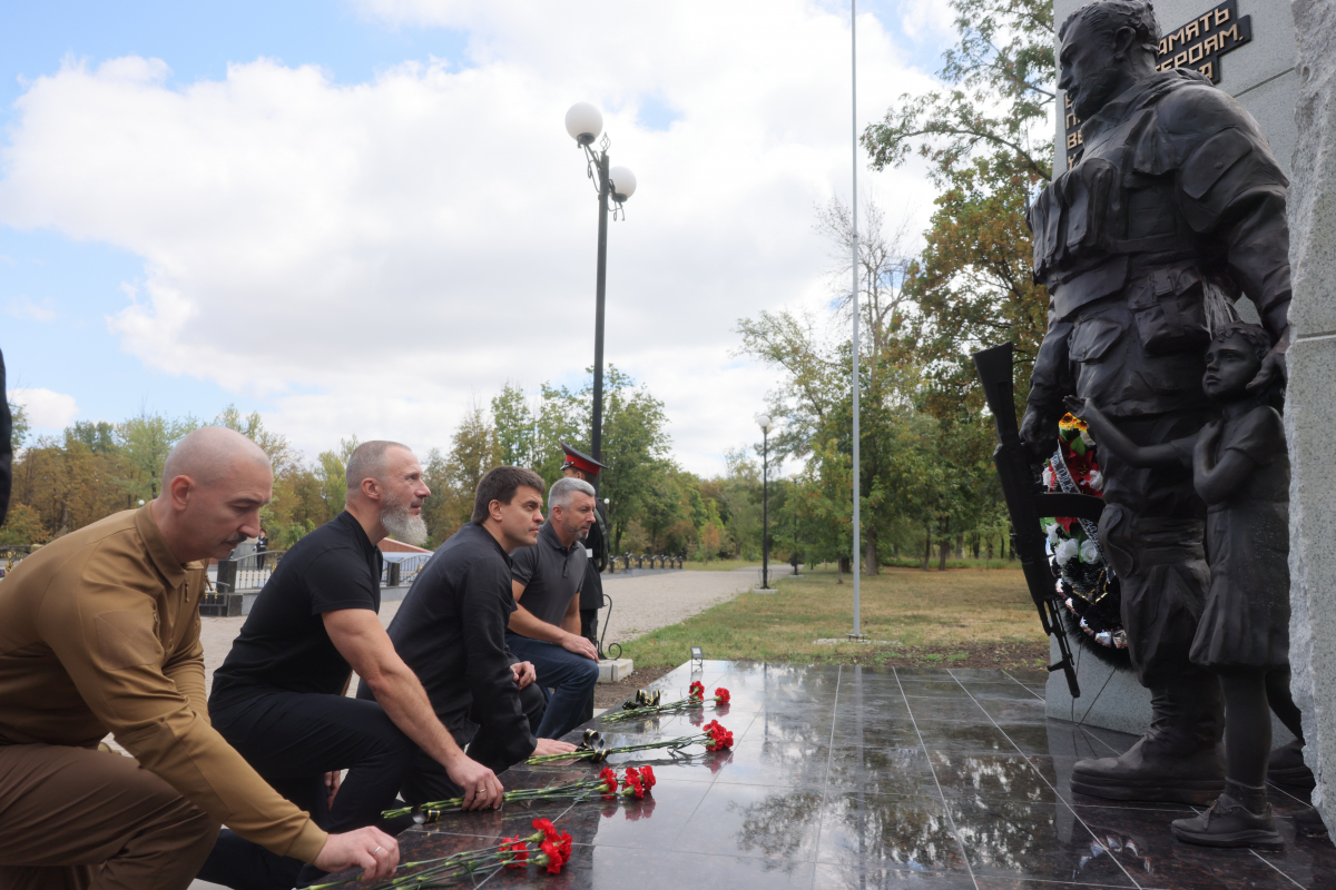 o-70125.jpg o-70125.jpg