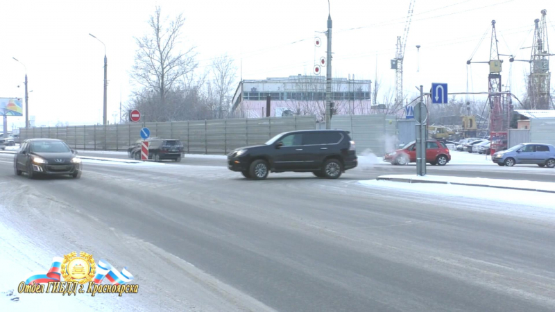 развязка на Октябрьском мосту - так нельяз ехать.jpg