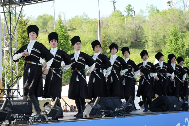 Дом-лицей праздник.jpg Дом-лицей праздник.jpg