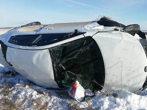 В ДТП на трассе в Красноярском крае по вине пьяной дочери погиб 64-летний мужчина. Фото и видео: 24.мвд.рф