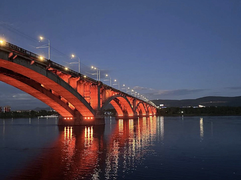 В Красноярске ввели режим «черного неба» из-за затянувшегося смога. Фото: 7 канал Красноярск
