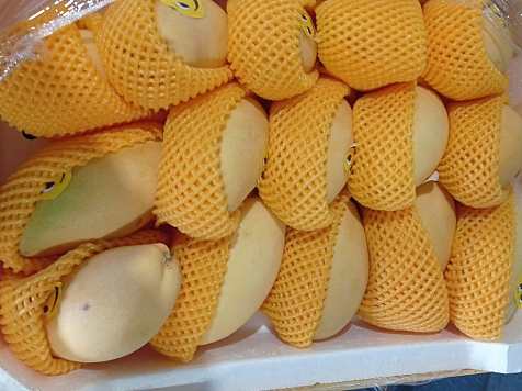 Без рвоты и спазмов: до красноярских магазинов не доехала партия зараженных манго, салата и перца. Фото: Россельхознадзор