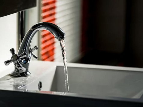 В двух районах правобережья Красноярска начали подавать холодную воду. Фото: ru.freepik.com