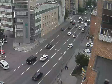 На перекрёстке в центре решено установить камеру ради избавления от пробок . Кадр: 24oko.ru