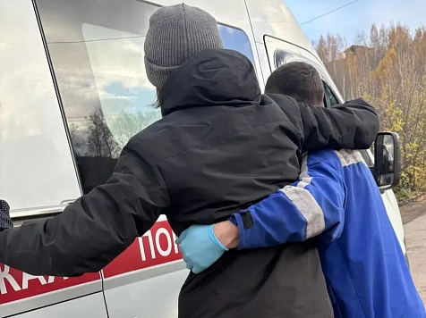 В Красноярске спасатели вывезли травмированного подростка из медвежьего места. Фото: КГКУ «Спасатель»