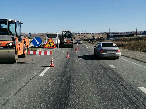 В Красноярском крае на Енисейском тракте начали ремонт дорог. Фото: правительство края