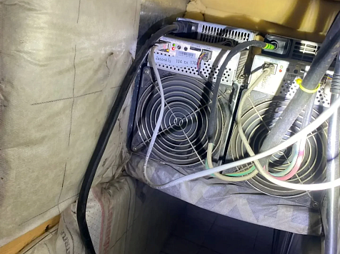 Красноярский инженер тайком добывал криптовалюту на рабочем месте. Фото: прокуратура Красноярского края