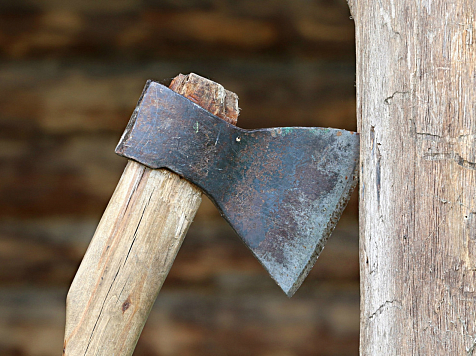 В Канске пьяный мужчина угрожал своей жене топором из-за ее желания развестись. Фото: pixabay