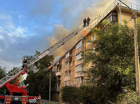 Локализован пожар площадью 500 квадратных метров на Маяковского в Красноярске . Фото: МВД 24